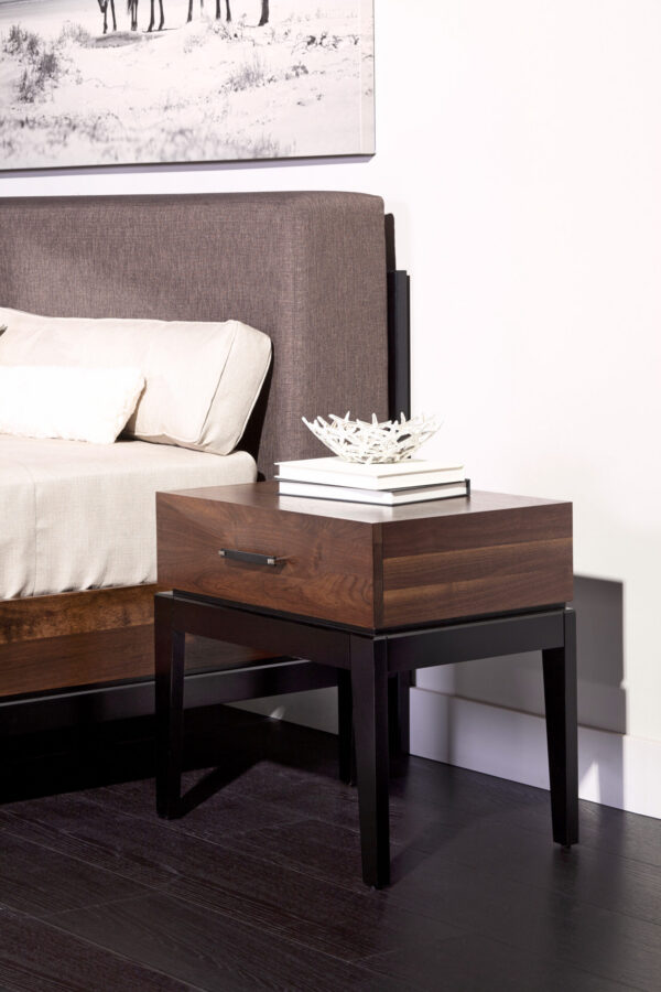 Definity 1013 Bedside Table