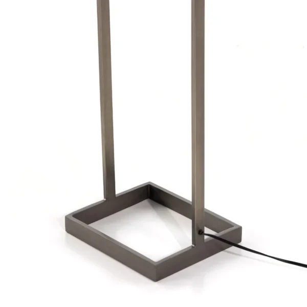 Abe-Floor-Lamp-stand
