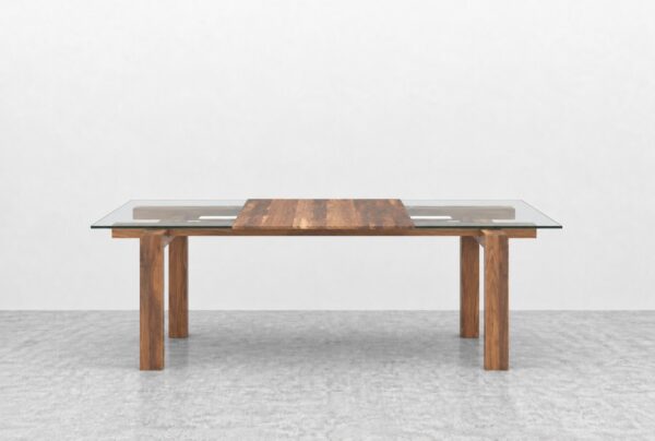 Dao Dining Table